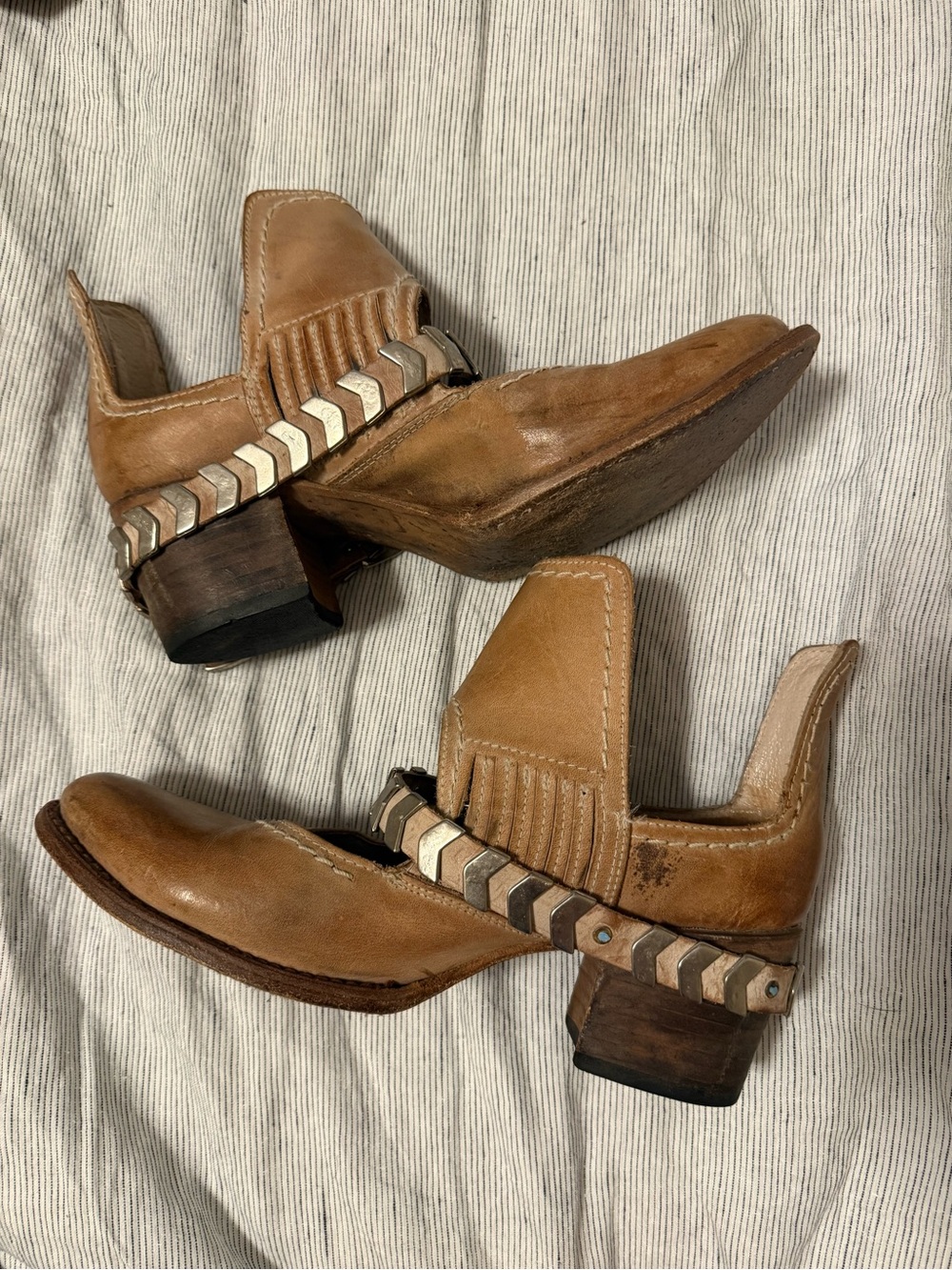 Freebird BLADE slip on taupe leather bootie - Picture 3 of 9
